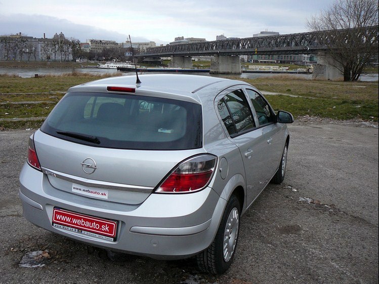 Opel Astra Classic III 1.6 ECOTEC