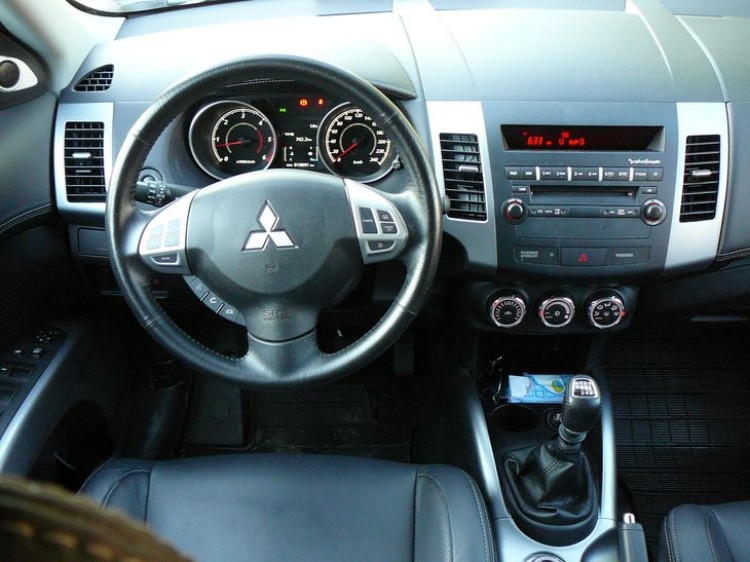 Mitsubishi Outlander 2.2 DI-D MIVEC 4WD